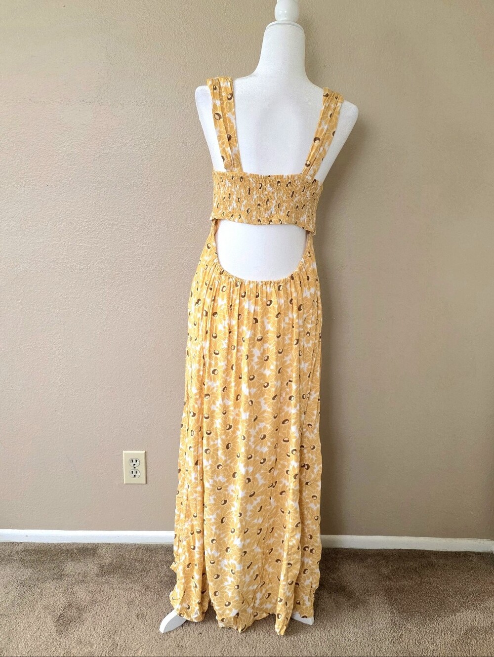 Free People Rosalee Yellow Floral Cutout Back Midi Dress - Size Medium - Picture 5 of 7